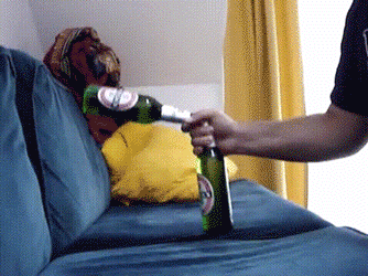 opening-a-beer-without-a-bottle-opener-gifs-1