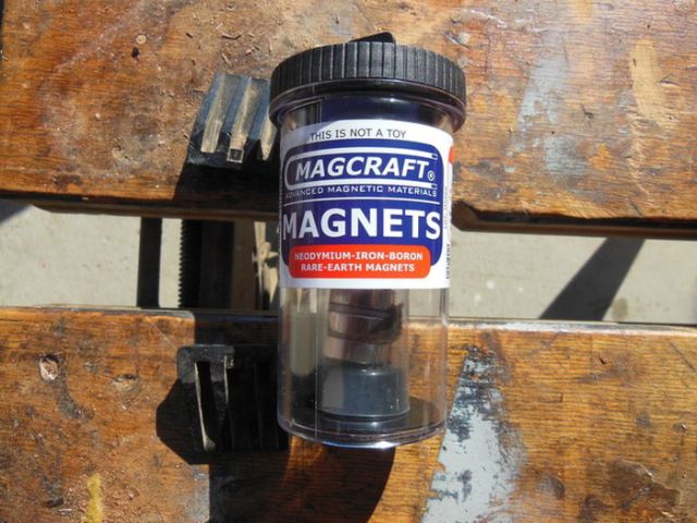 aprenda-a-criar-um-abridor-de-garrafas-magnetico3