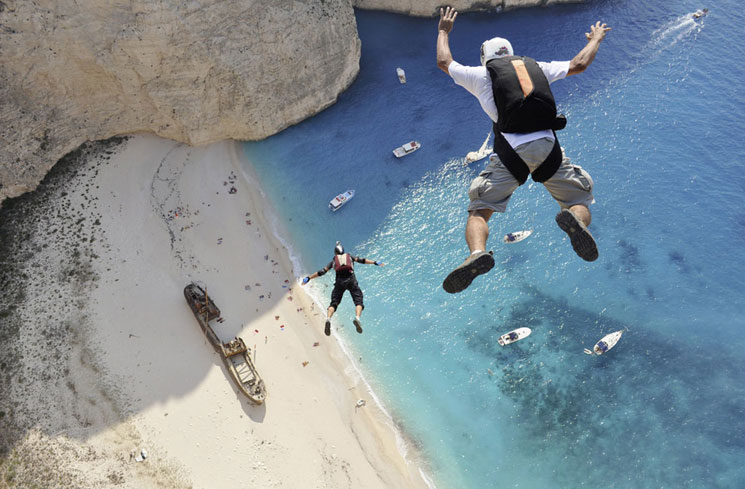 Foto de Dimitrios Kontizas, Zakynthos, Grécia em 2011. ProBase Shipwreck Boogie