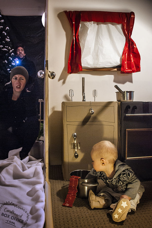 creative_parents_have_some_fun_bringing_movie_scenes_to_life_with_their_baby_640_high_16