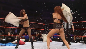 conheca a pillow fight league
