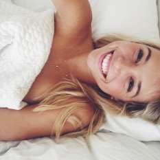 Alexis Ren é a beleza em pessoa - mulheres gostosas