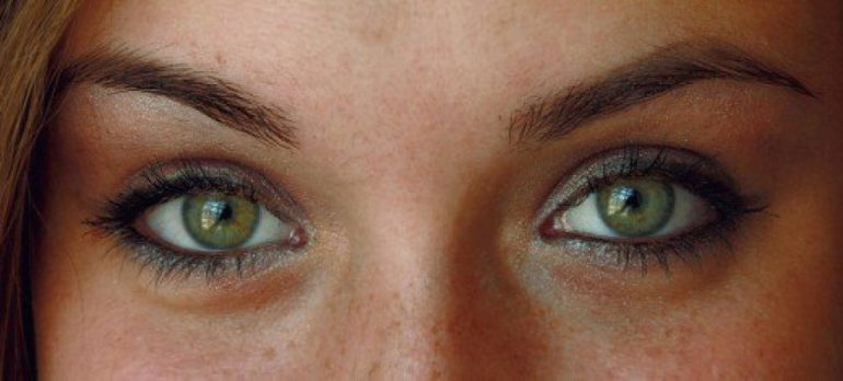 As 5 cores de olhos mais raros do mundo
